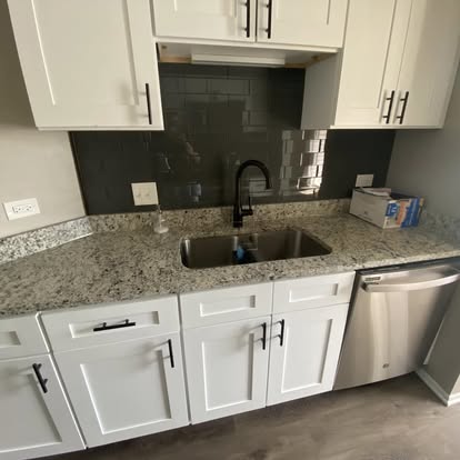 Spotless kitchen with granite countertops